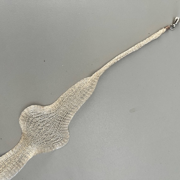 18” Titanium Ribbon Necklace - Picture 5 of 5